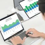image of an individual using live charts